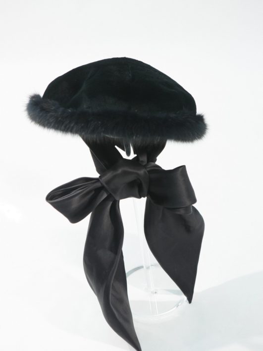 charlot-fur-hat