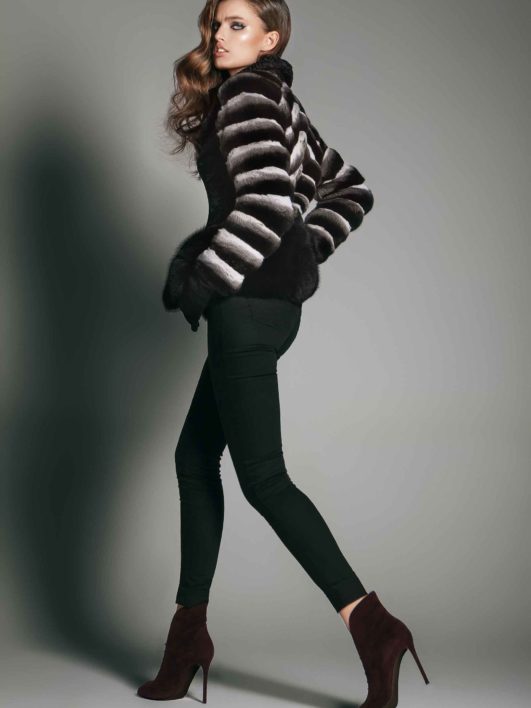 p-ermioni-natural-chinchilla-jacket-lifestyle